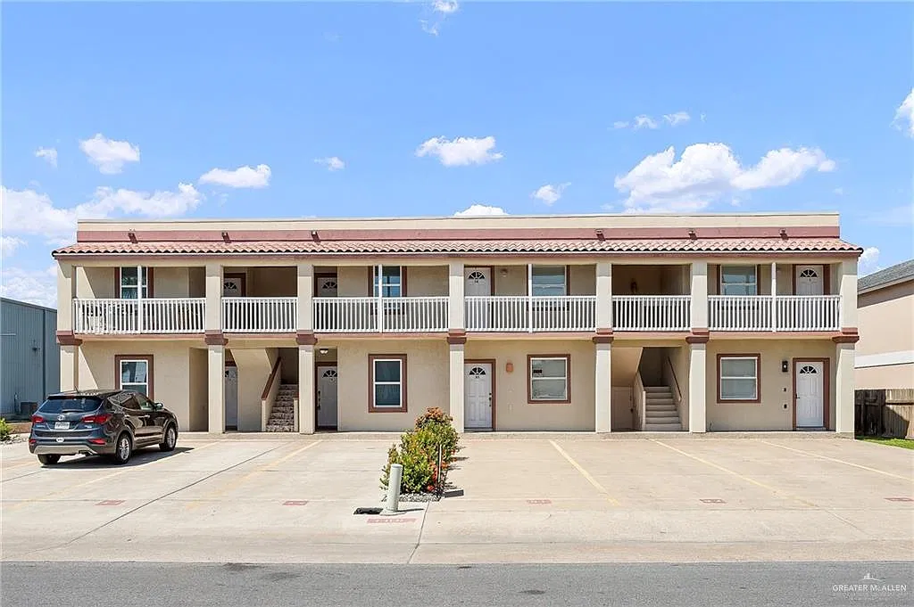 2 bed, 2.0 bath, 1020 sqft, $1,950 — Photo 1