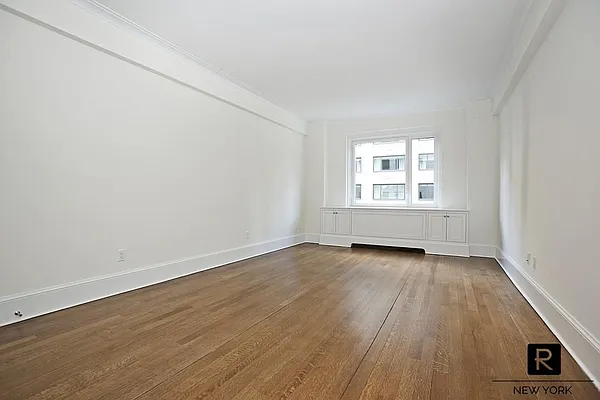 Rented by R New York | media 39