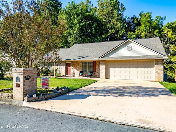 7921 Cody Ln, Knoxville, TN 37938