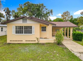 718 W Hogle Ave, Deland, FL 32720