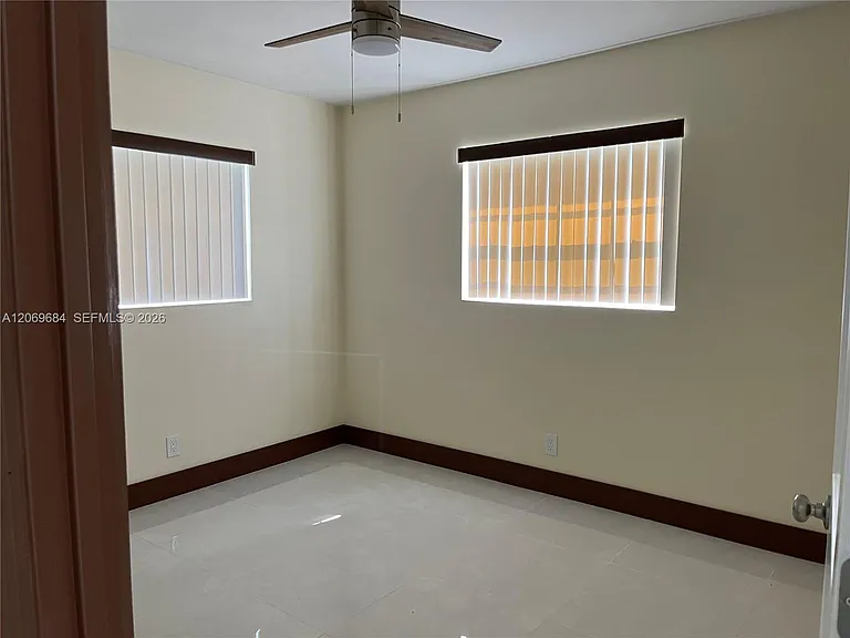 2231 NW 9th Pl — Photo 14