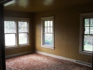 4th image of 30947 Carroll Ave