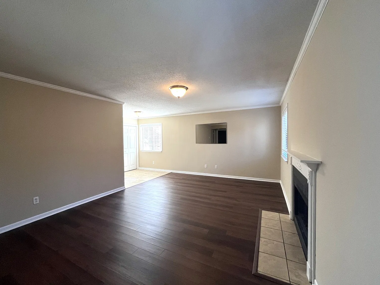 1 bed, 700 sqft, $1,150 — Photo 4