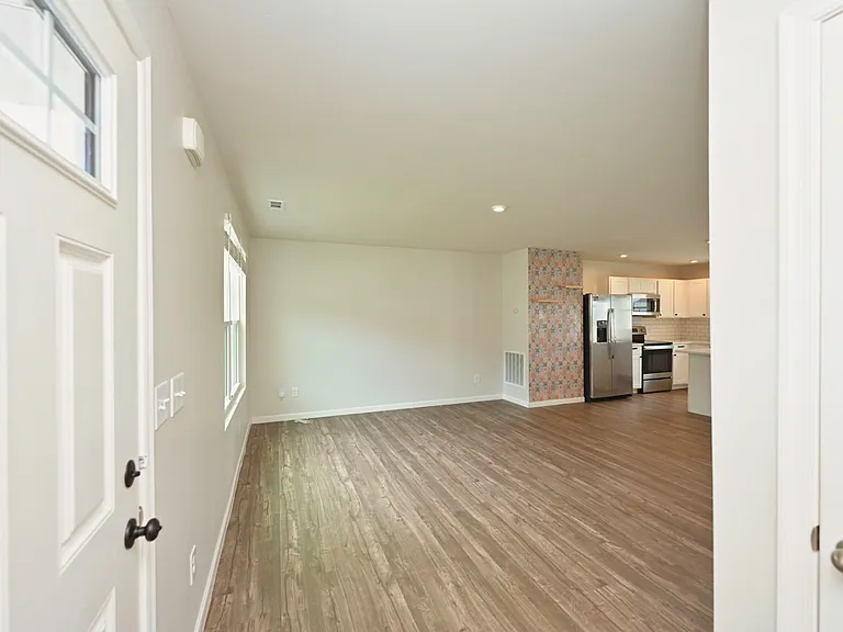2161 Brokeshire Dr — Photo 8