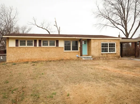 402 E Ford St, Muscle Shoals, AL 35661