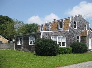 34 Hobson Ave, Tiverton, RI 02878