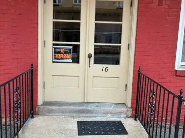 16 N State St APT 3, Ephrata, PA 17522