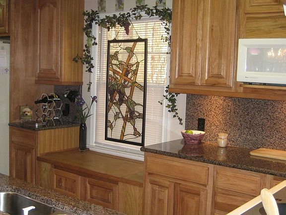 KITCHEN BOASTS LOTS OF STORAGE 
