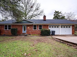 207 W 23rd St, Russellville, AR 72801