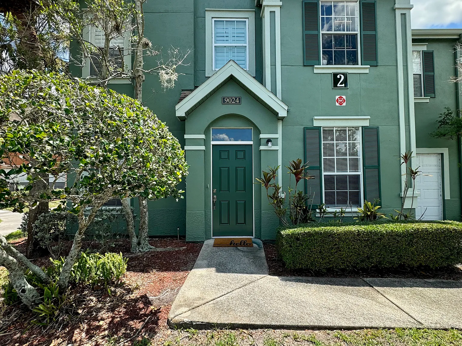 9024 Lake Chase Island Way — Photo 2