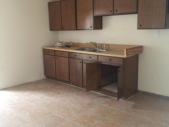 2nd image of 2366 E Parkside Dr