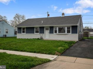 2813 Clifton Dr, Bensalem, PA 19020