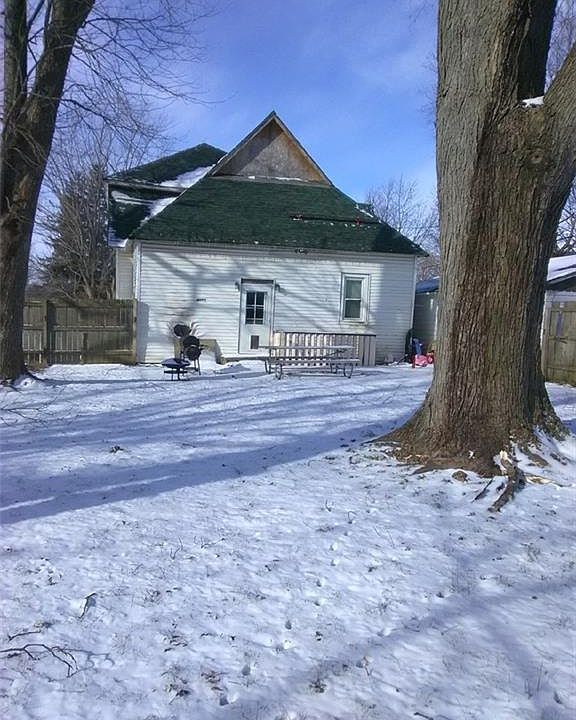 2nd image of 7 S Meridian St