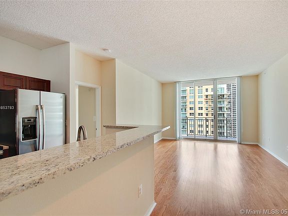 4th image of 1115 Brickell Bay Dr #2109