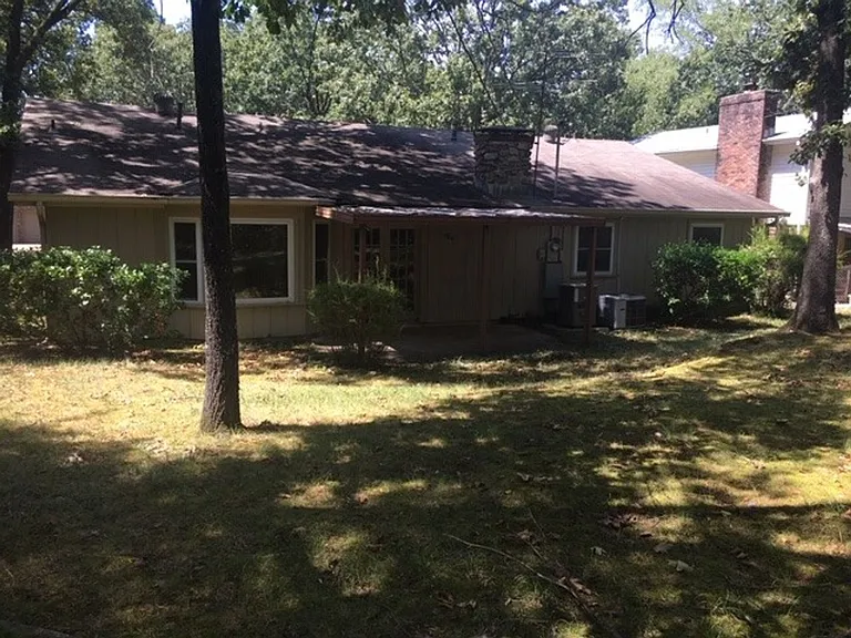 1115 Briar Creek Rd — Photo 12