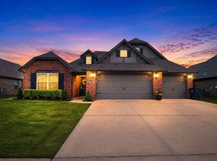 1544 E 137th Pl, Glenpool, OK 74033