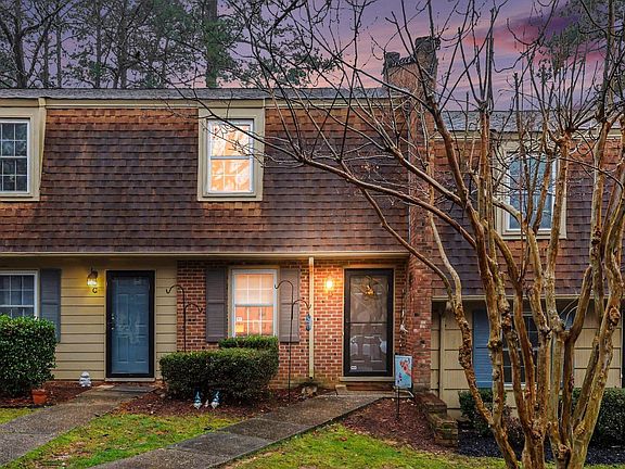 5th image of 4705 Blue Bird Ct APT D