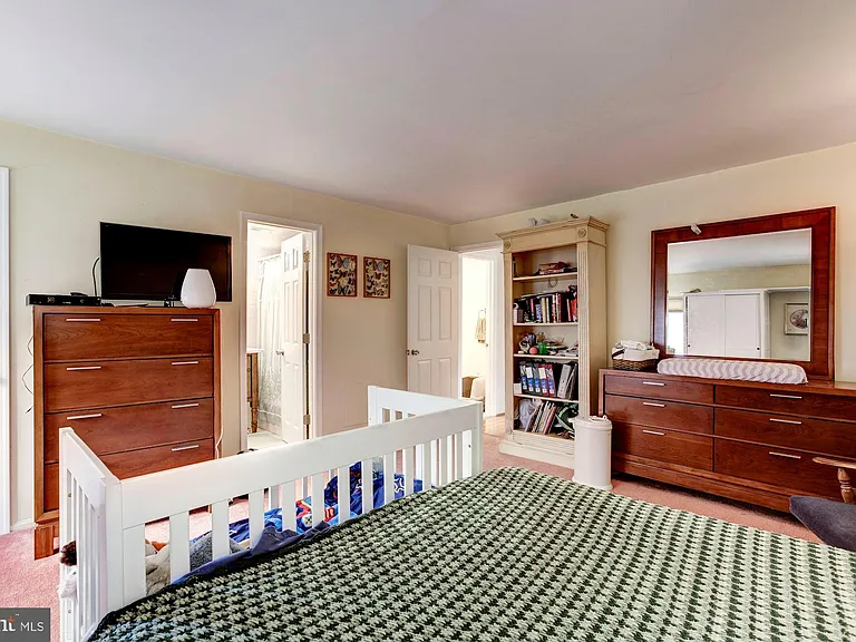150 Monroe St #102 — Photo 17