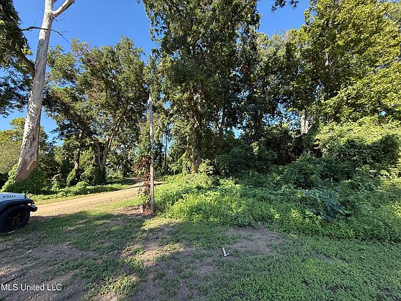 4th image of Deer Park Rd Lot 1