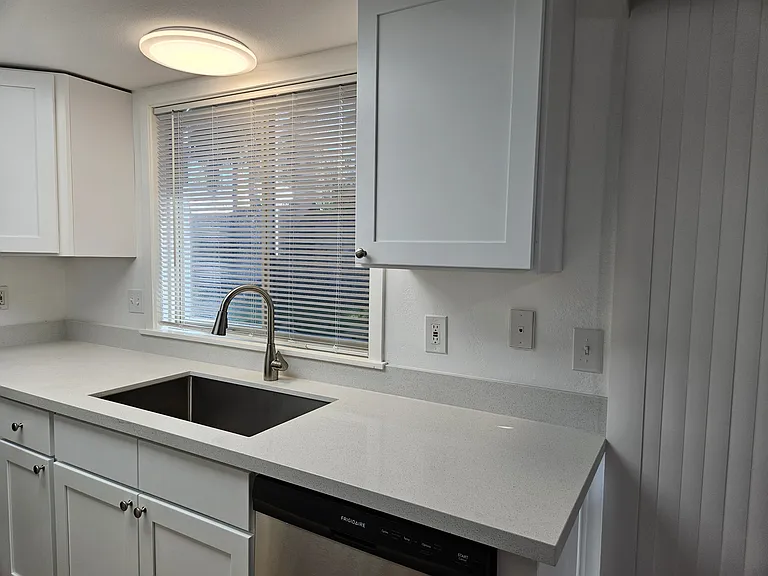 5008 Graham Way #D — Photo 10