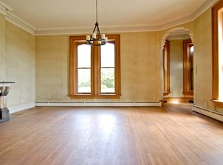 5N648 Dunham Rd, Wayne, IL 60184