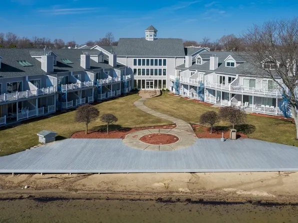 319 E Jefferson St #234, Culver, IN 46511