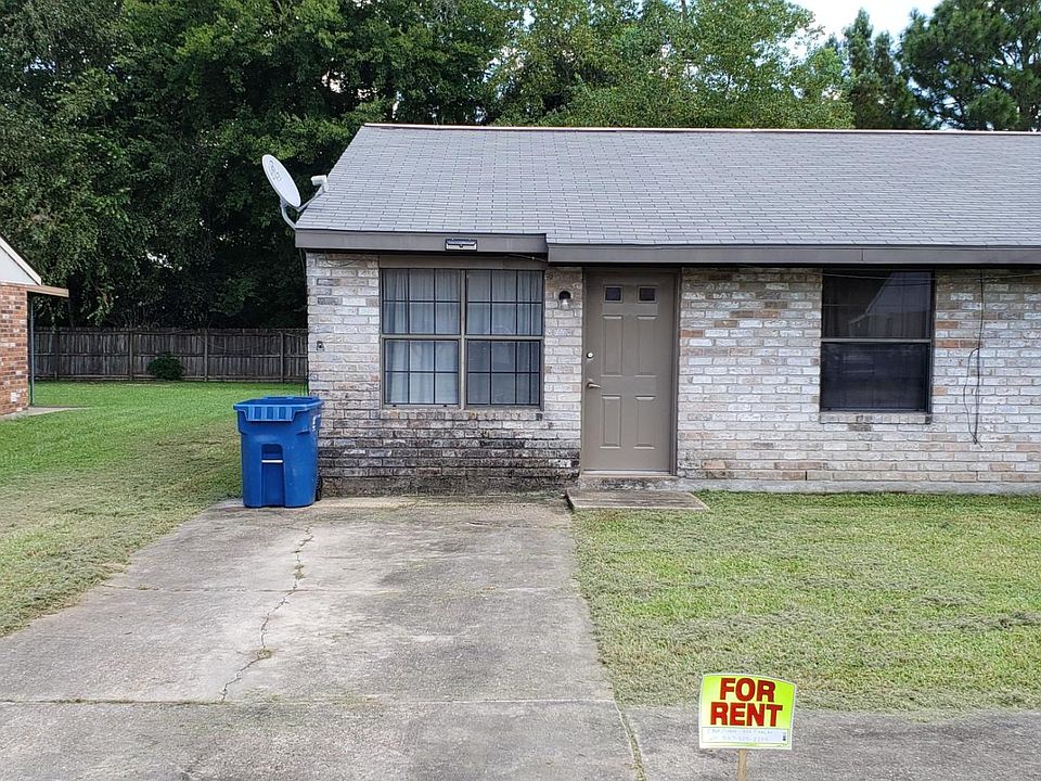 1st image of 306 Titan Dr APT A