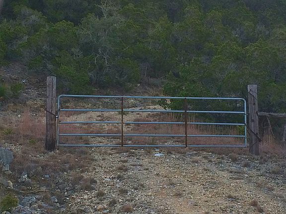 3rd image of 1250 County Road 4639