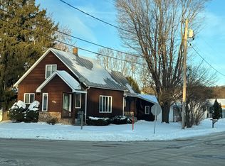 452 Mill St, Manawa, WI 54949