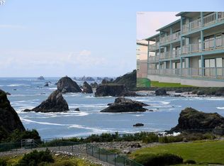 1305 Moore St UNIT 601, Brookings, OR 97415