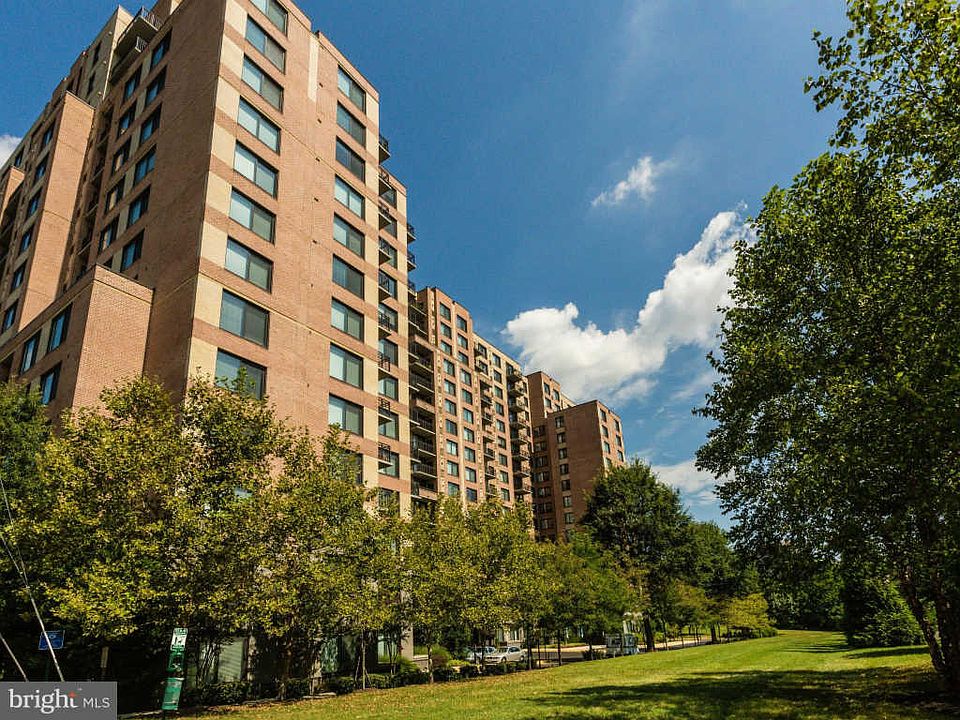 1st image of 2451 Midtown Ave Unit 1604
