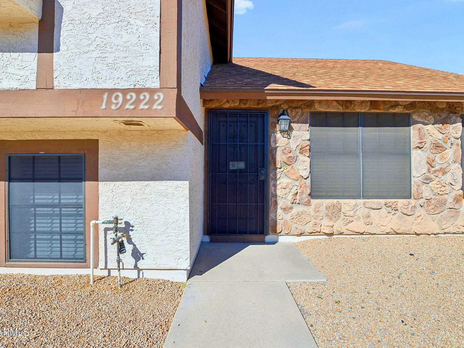 4 bed, 3.0 bath, 1715 sqft, $2,685 — Photo 3