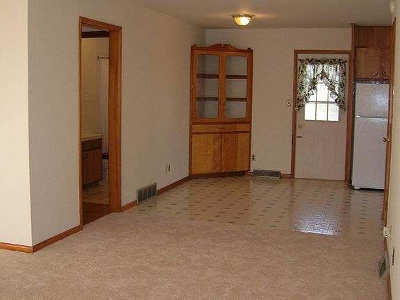 5th image of 13 Shannon Ln