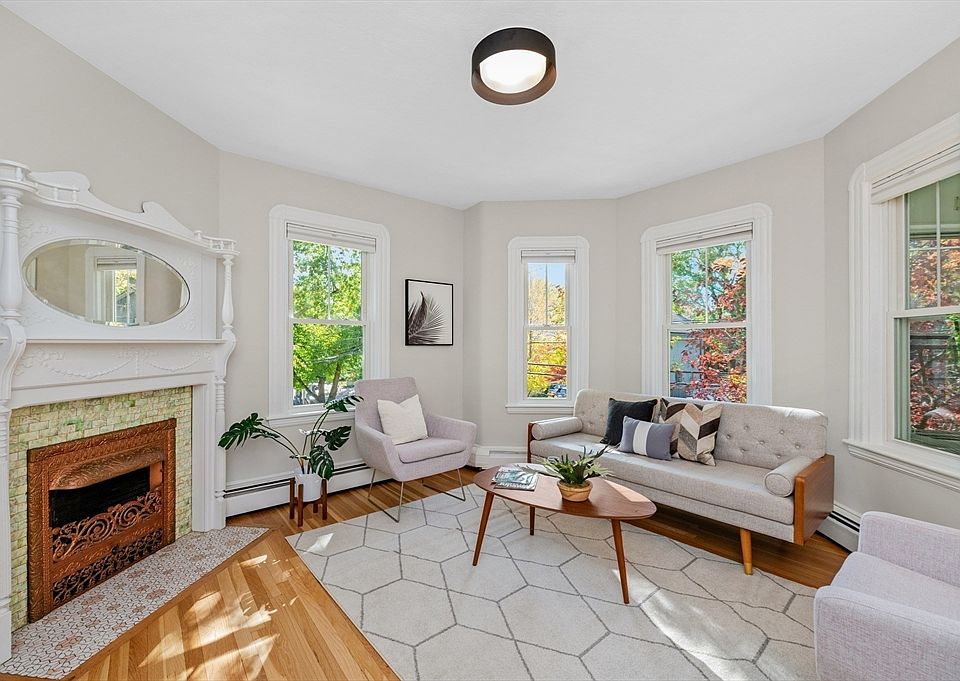 1st image of 87 Holworthy St #2