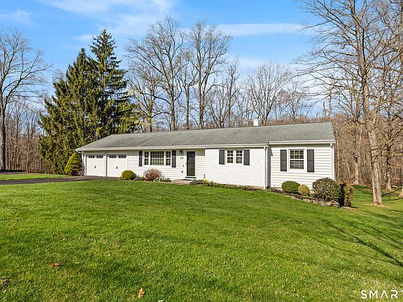 2nd image of 825 Farmington Drive