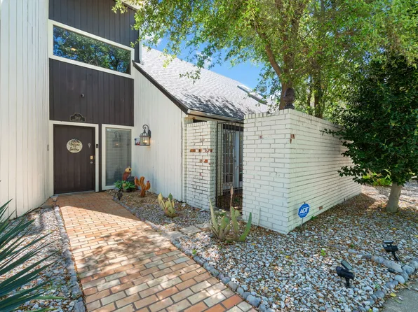 5107 Racquet Club Dr, Arlington, TX 76017