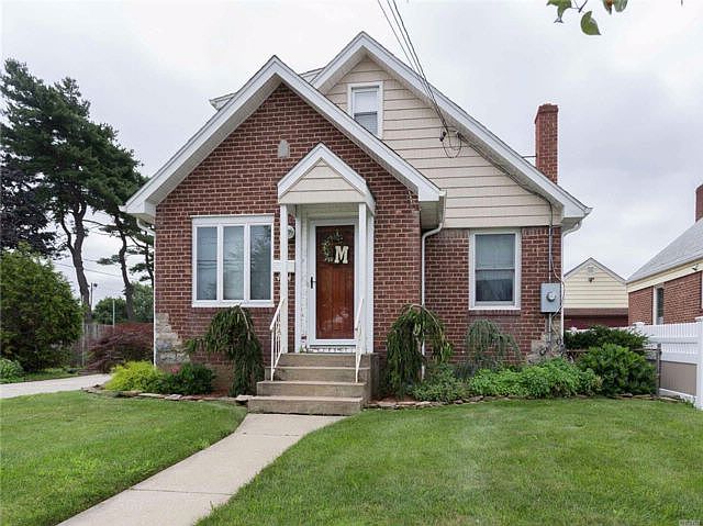 1st image of 197 Westbury Ave