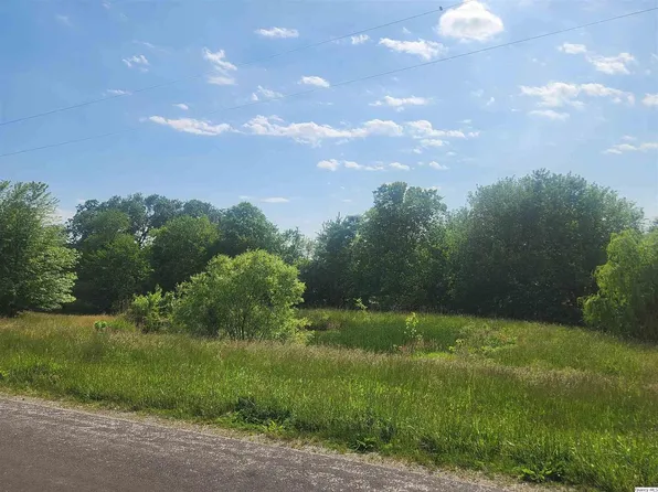1921 E 1250th St, Mendon, IL 62351