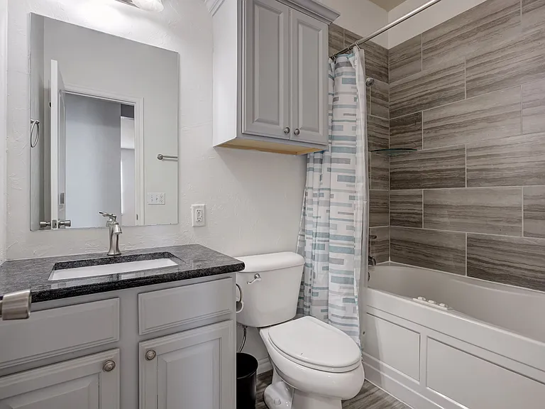1812 Alameda St — Photo 18