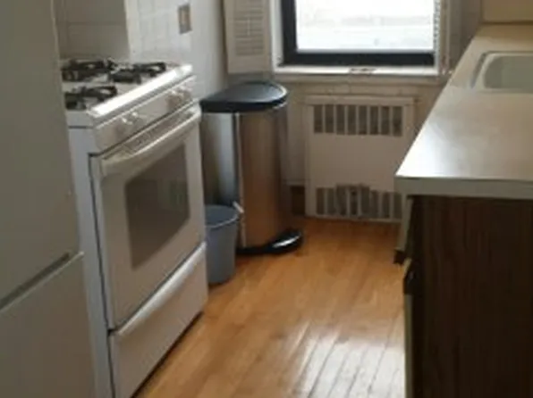 2685 East 7th Street image 1 of 6