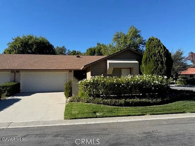 3 bed, 1469 sqft, $3,495 — Photo 1