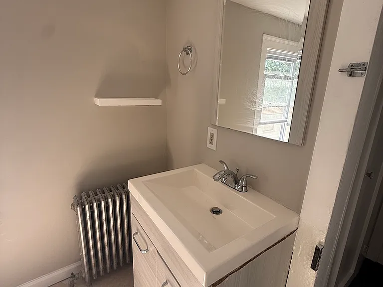 418 Leggett St — Photo 15