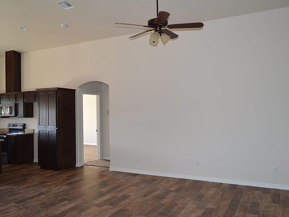 2nd image of 27234 Mesquite Ave