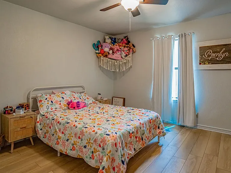 113 Wheeler Dr — Photo 15