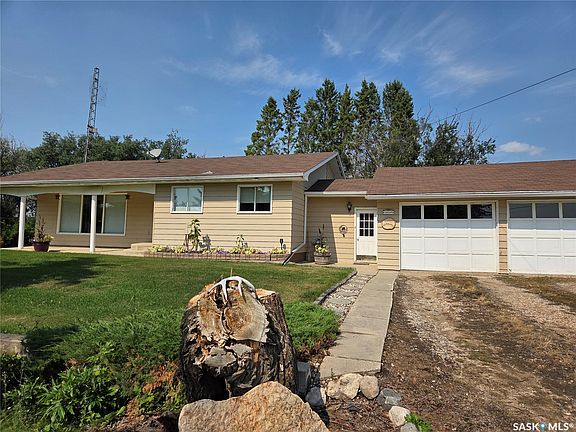 2nd image of 159 Birch Road