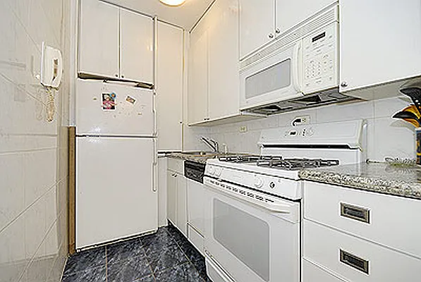 Sold by Level Group | media 4