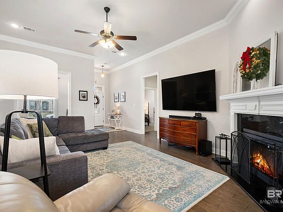 5th image of 11667 Burbank Ct