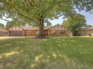 405 Mockingbird Ln, Wagoner, OK 74467