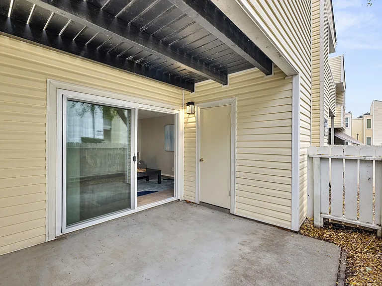Kensington Park Apartments — Photo 13