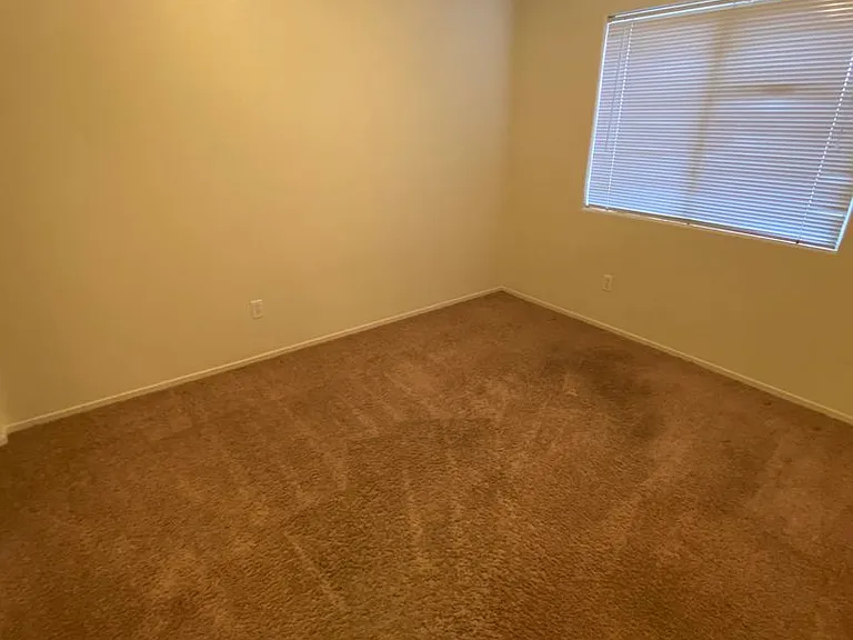 4401 Pebble Creek Dr — Photo 10